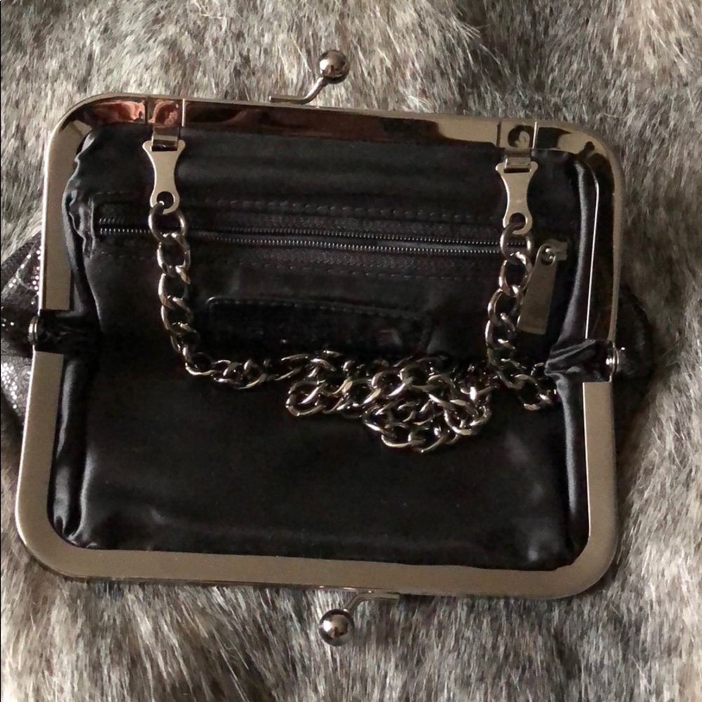 Express Clutch - Picture 2 of 2